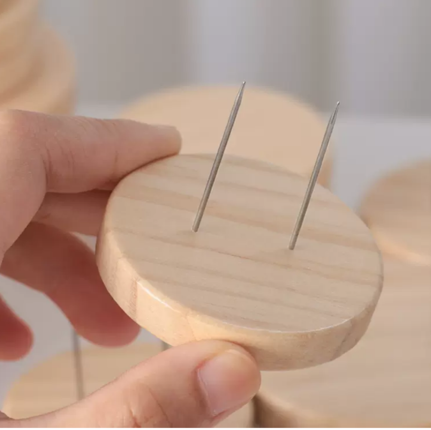 Тоглоомны модон суурь